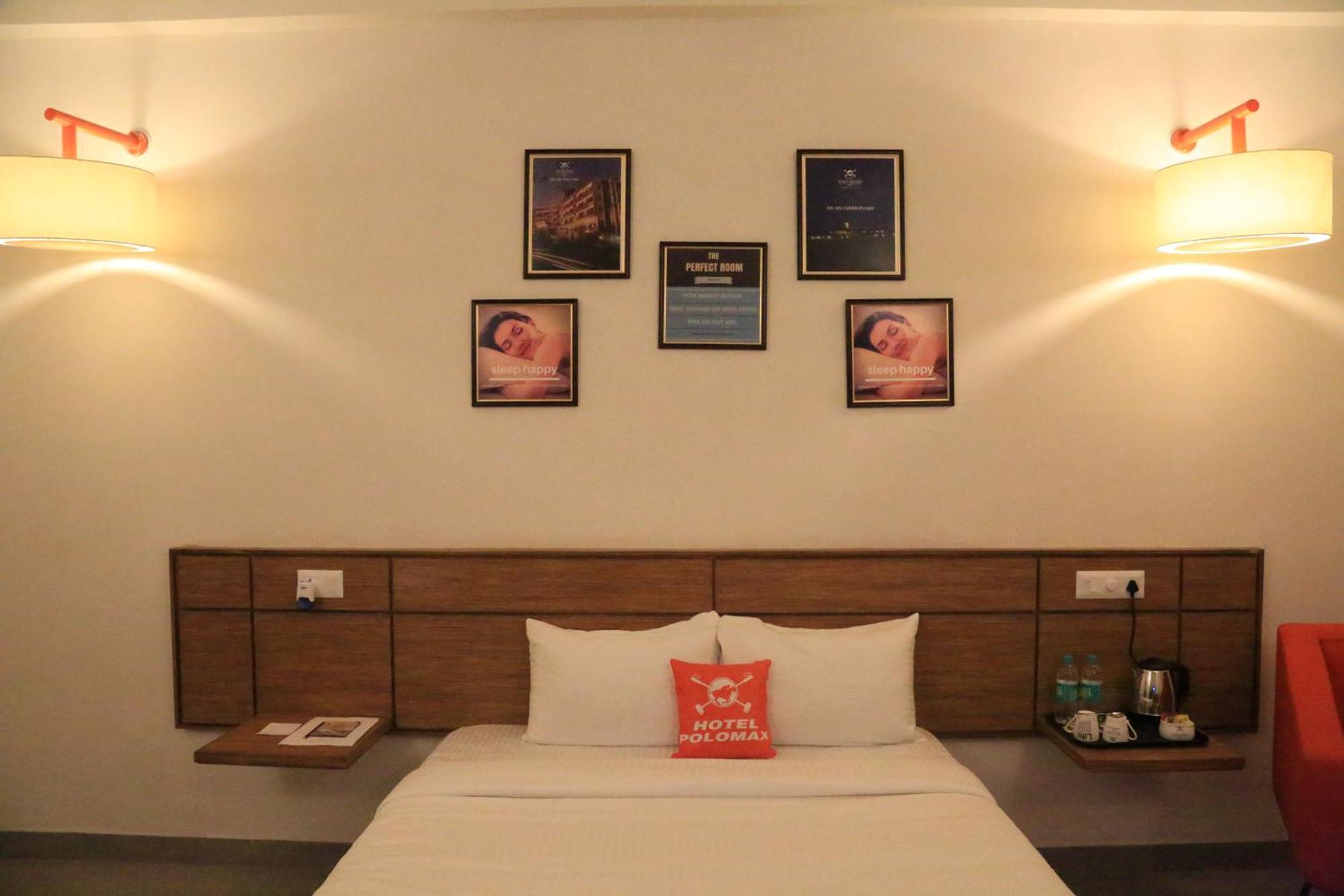 Max Hotels Jabalpur Room photo