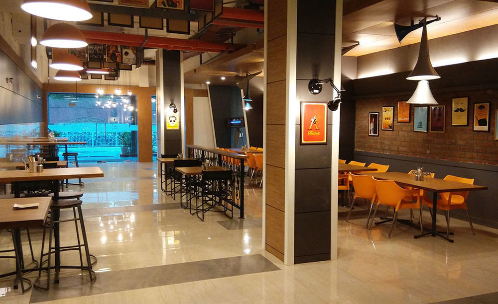 Max Hotels Jabalpur Exterior photo